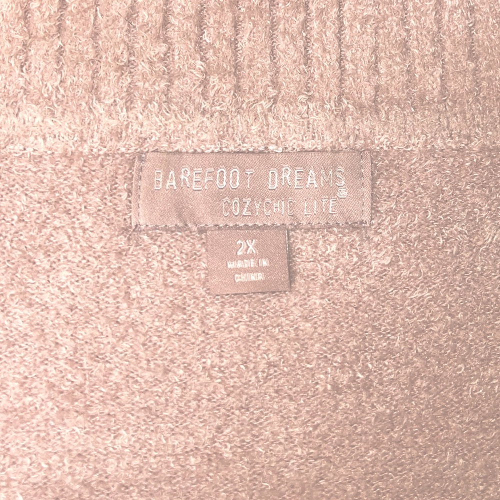 Barefoot Dreams CozyChic Lite Ribbed Collar Pullover In Rose Mist. Size 2X. - Picture 4 of 10